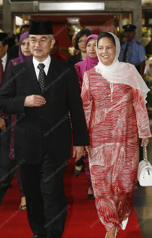 TUN ABDULLAH AHMAD BADAWI