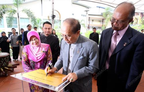 RAIS YATIM