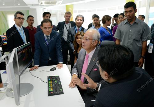 KL18_11042015_PM_BLOOMBERG_TV