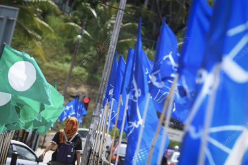 KL18_11042018_BENDERA