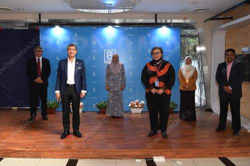 DATUK SERI TENGKU ZAFRUL TENGKU ABDUL AZIZ