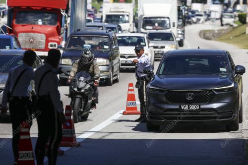 OPS LALULINTAS LEBUHRAYA PERSEKUTUAN