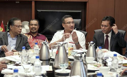 KL18_11112014_UMNO