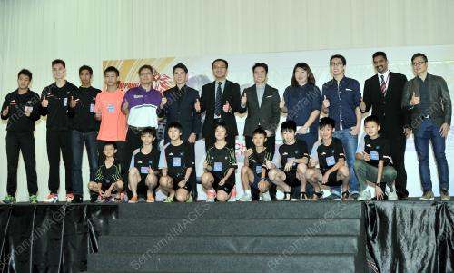KL18_11112016_BADMINTON