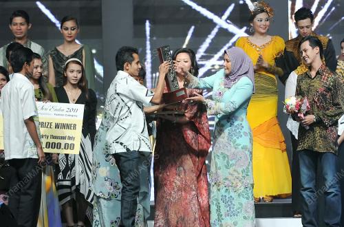 TUANKU_NUR_ZAHIRAH