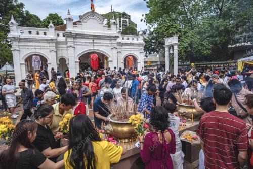 HARI WESAK