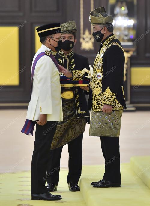 AL-SULTAN ABDULLAH RI'AYATUDDIN AL-MUSTAFA BILLAH SHAH