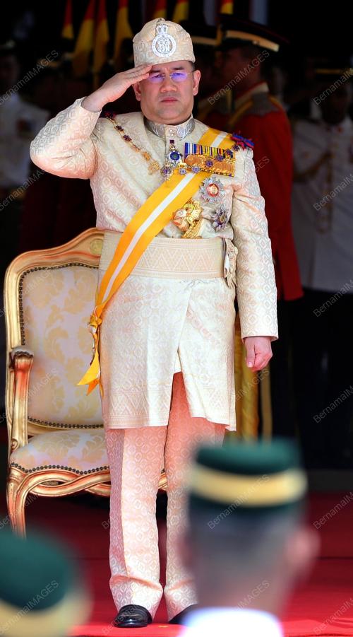 KL18_13122016_AGONG