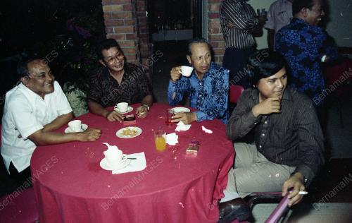 MESYUARAT AGENSI BERITA ASIA
