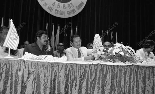 KL18_14012015_MAHATHIR_MIC