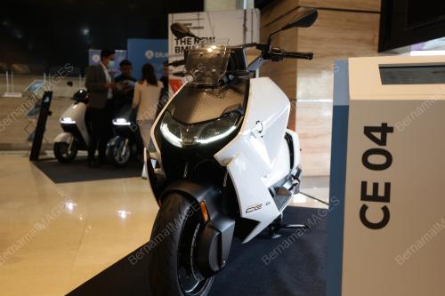 PERASMIAN PERSIDANGAN KENDERAAN ELEKTRIK