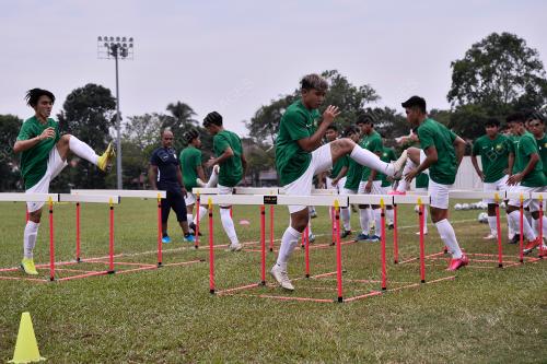 LATIHAN SKUAD BOLASEPAK BAWAH 19 MALAYSIA