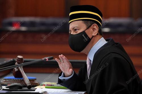 DATUK AZHAR AZIZAN HARUN