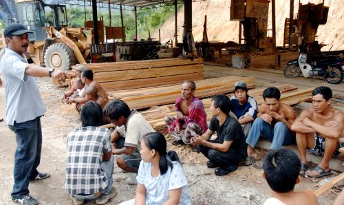OPERASI KILANG PAPAN