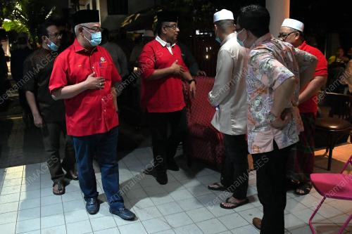 TAN SRI ZALEHA ISMAIL MENINGGAL DUNIA