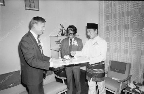 LAWATAN