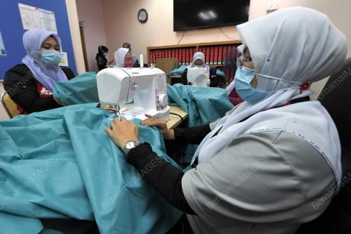 PERALATAN PERLINDUNGAN DIRI (PPE)