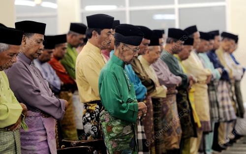KL18_16062016_AGONG_ATM