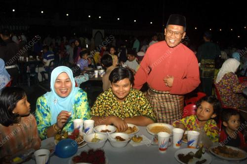 KL18_17022016_AIDILFITRI