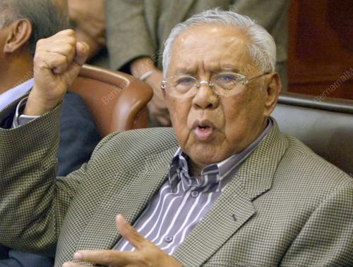 TENGKU AHMAD RIDHAUDDIN