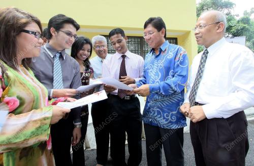 ZAMALAH WARTAWAN MUDA 1 MALAYSIA