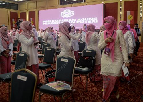 DATUK ZAHIDA ZARIK KHAN