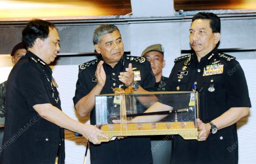 KL18_17052016_KHALID_SAKSI