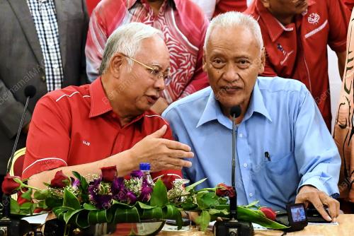 KL18_17092017_PRESIDEN_BN201709165765