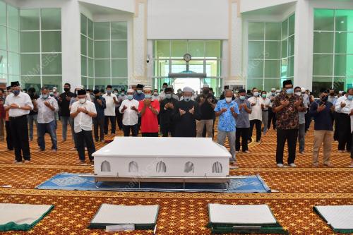 KETUA PENGARANG SINAR HARIAN MENINGGAL DUNIA