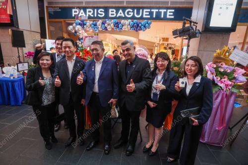 PARIS BAGUETTE