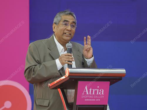 DATUK NOORAZMAN ABD AZIZ