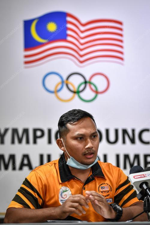 NAHARUDIN MAHAYUDIN