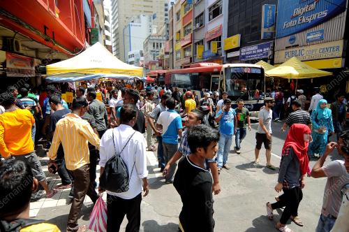 KL18_18072015_WARGA_ASING