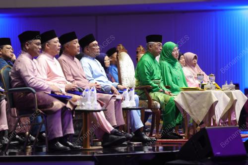 AL-SULTAN ABDULLAH RI'AYATUDDIN AL-MUSTAFA BILLAH SHAH