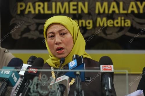 DATUK SERI NANCY SHUKRI