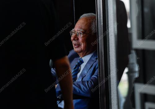 DATUK SERI NAJIB TUN RAZAK