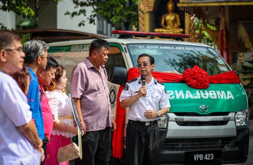 MAJLIS PENYERAHAN AMBULANS