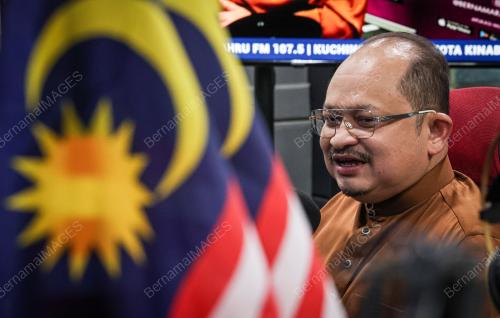 DATUK SERI SHAMSUL ISKANDAR MOHD AKIN