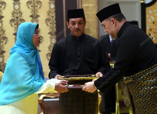 KL18_21052018_AGONG