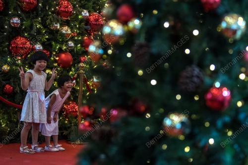 TINJAUAN KRISMAS