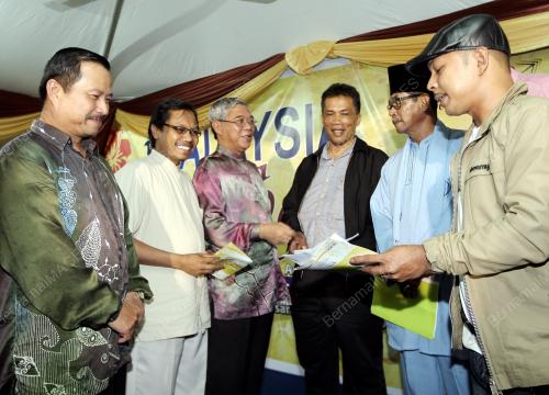 RUSLIN ABU BAKAR
