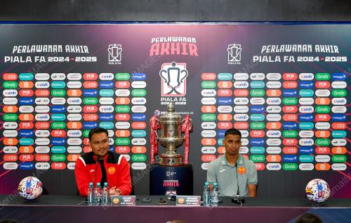 SIDANG MEDIA FINAL PIALA FA