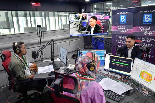 KHAIRUL FIRDAUS AKBAR KHAN