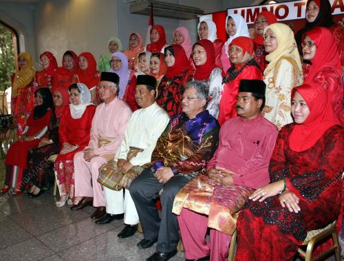 MOHD NAJIB TUN ABDUL RAZAK