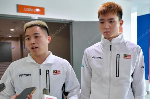 AARON CHIA
