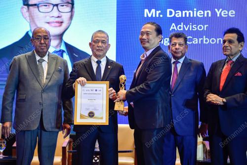 DATUK SERI FADILLAH YUSOF