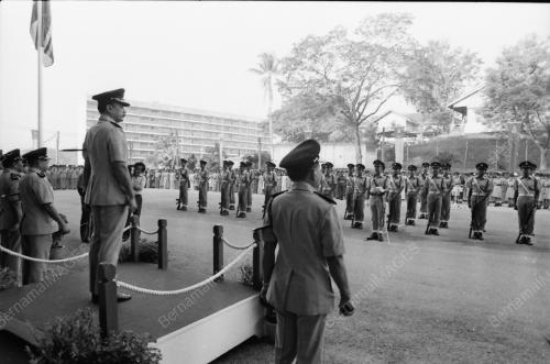 HARI POLIS