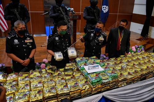 DATUK AYOB KHAN MYDIN PITCHAY