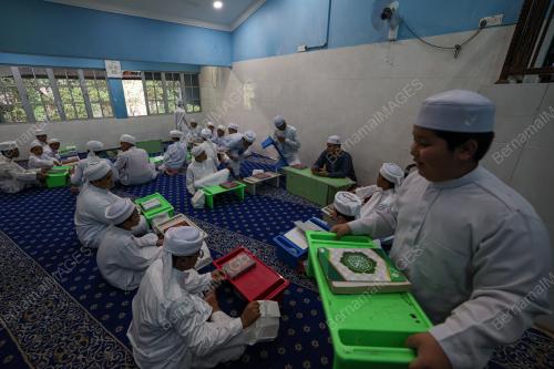 DARUL QURAN ITTIFAQIYAH