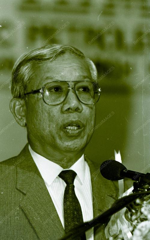 KL18_260390_IBM